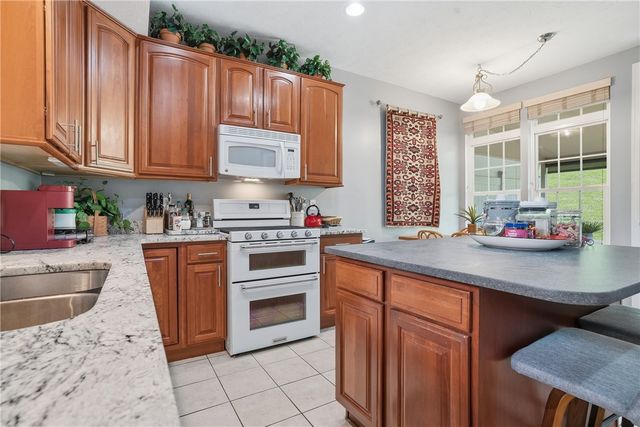 751 Marigold Ct, Collier Twp, PA 15017