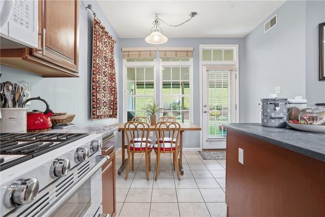 751 Marigold Ct, Collier Twp, PA 15017