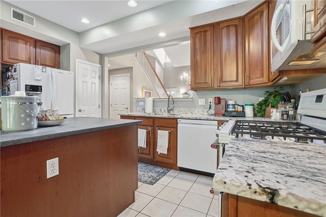 751 Marigold Ct, Collier Twp, PA 15017