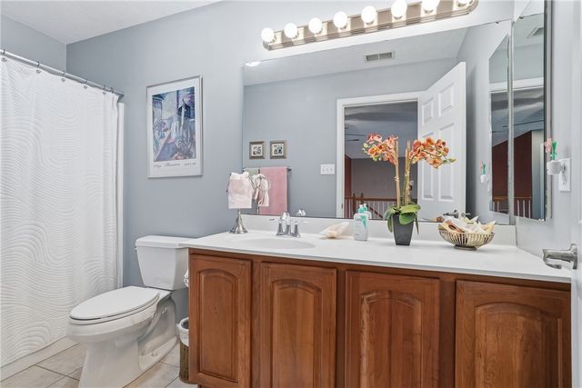 751 Marigold Ct, Collier Twp, PA 15017