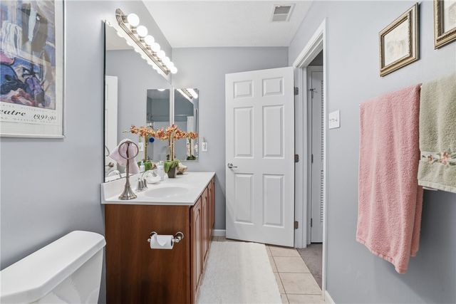 751 Marigold Ct, Collier Twp, PA 15017