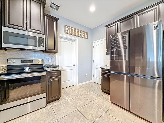 10927 VERAWOOD DRIVE, Riverview, FL 33579