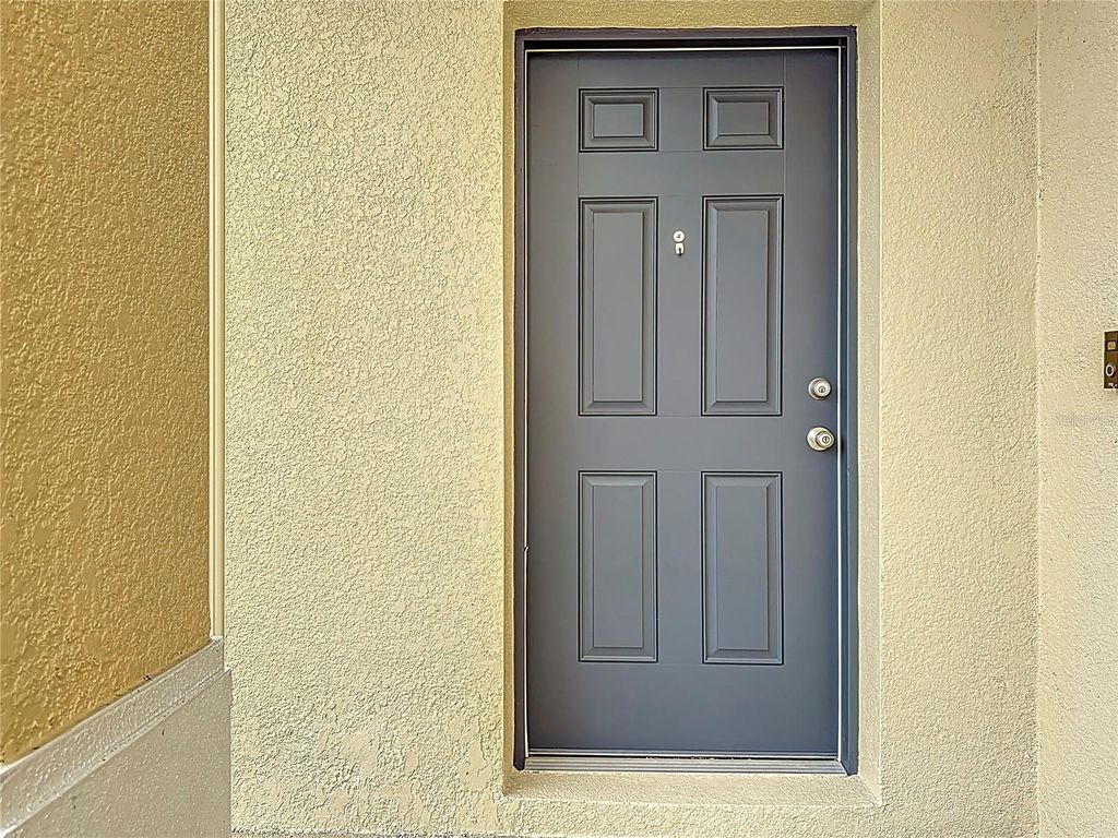 Image 13 of property listing at 10927 VERAWOOD DRIVE, Riverview, FL 33579