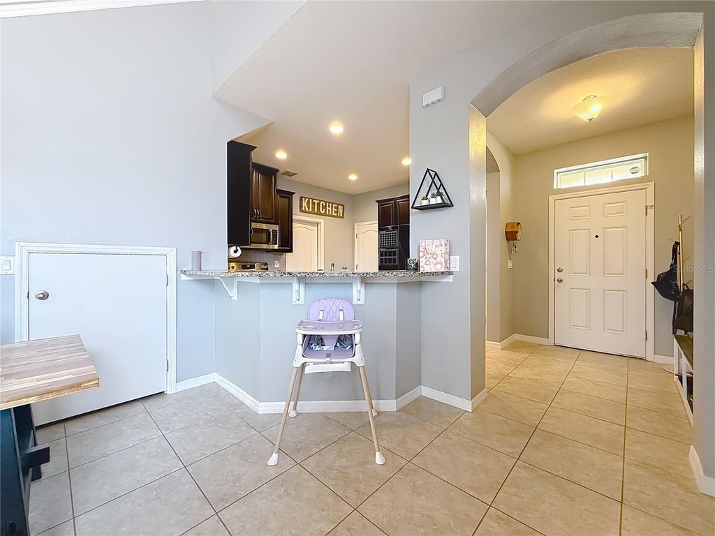 Image 23 of property listing at 10927 VERAWOOD DRIVE, Riverview, FL 33579