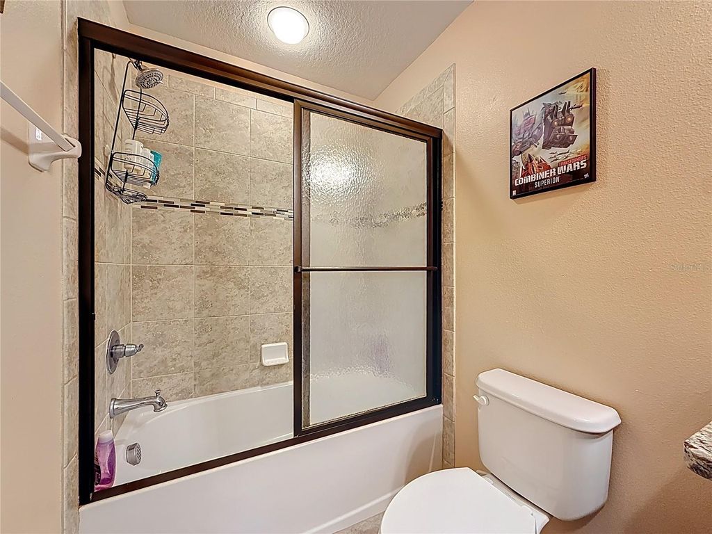 Image 43 of property listing at 10927 VERAWOOD DRIVE, Riverview, FL 33579