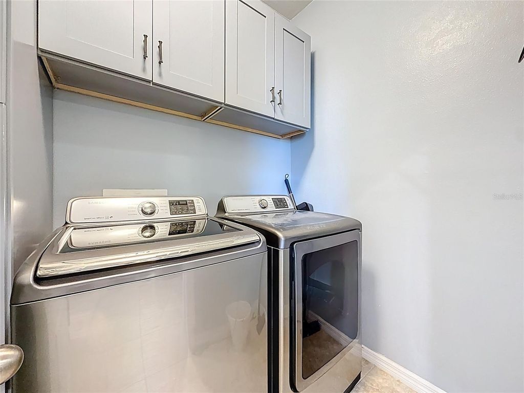 Image 52 of property listing at 10927 VERAWOOD DRIVE, Riverview, FL 33579