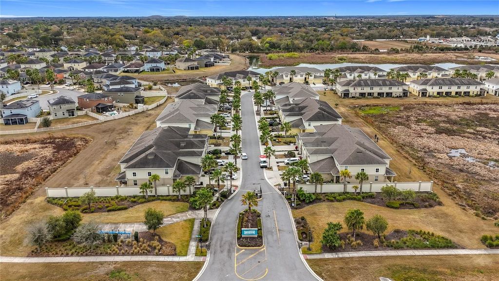 Image 74 of property listing at 10927 VERAWOOD DRIVE, Riverview, FL 33579