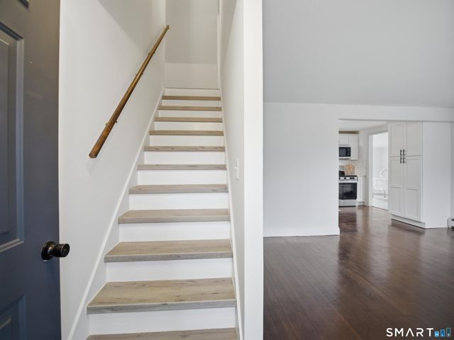 203 West Road, Colchester, CT 06415