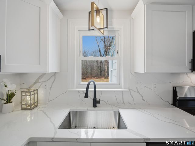 203 West Road, Colchester, CT 06415