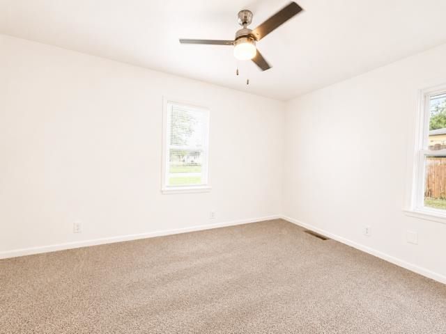 2427 E 25th St N, Wichita, KS 67219
