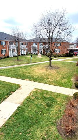 2445 Torquay Avenue 211, Royal Oak City, MI 48073