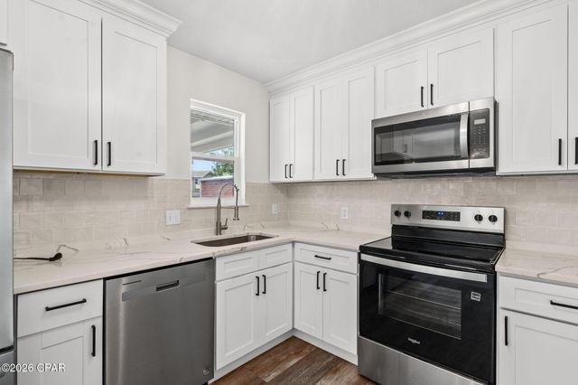 2020 Greenbriar Boulevard, Lynn Haven, FL 32444