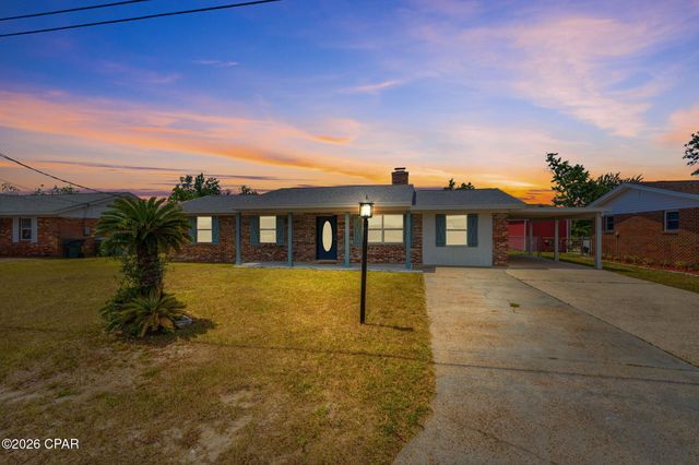 2020 Greenbriar Boulevard, Lynn Haven, FL 32444