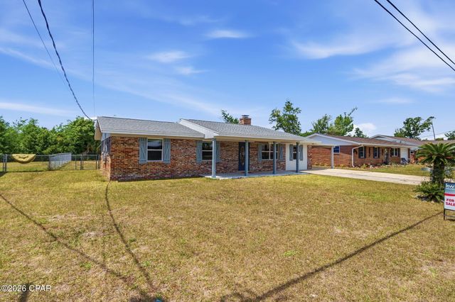 2020 Greenbriar Boulevard, Lynn Haven, FL 32444