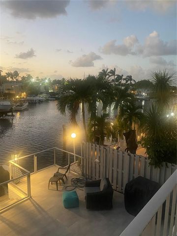 613 NE 26th Ave 613, Hallandale Beach, FL 33009