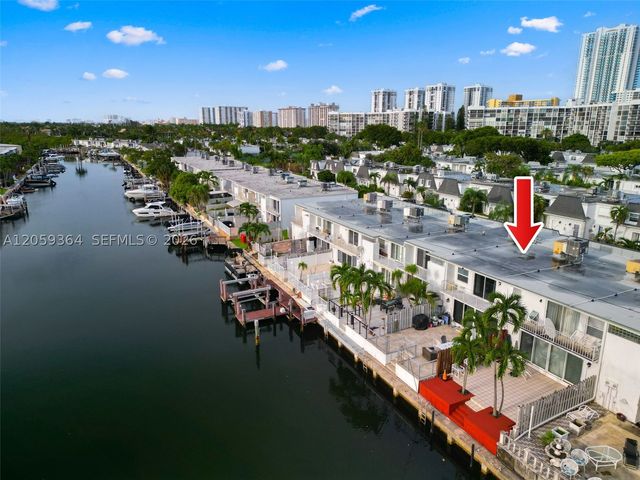 613 NE 26th Ave 613, Hallandale Beach, FL 33009
