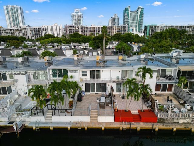 613 NE 26th Ave 613, Hallandale Beach, FL 33009