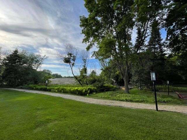 4710 58th Avenue N 201, Crystal, MN 55429