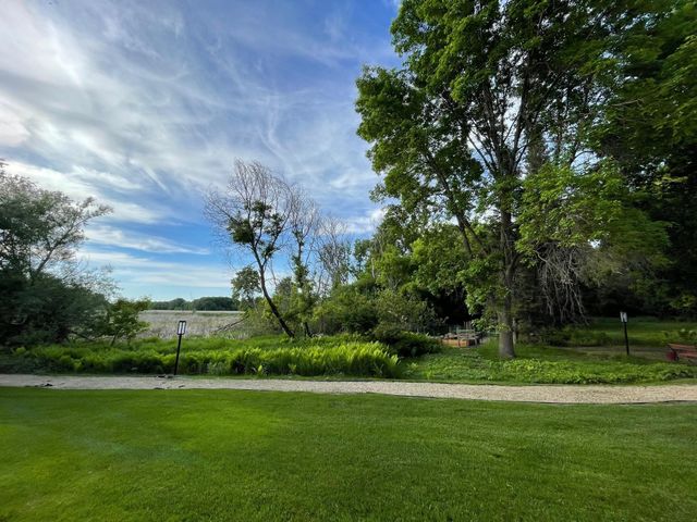 4710 58th Avenue N 201, Crystal, MN 55429