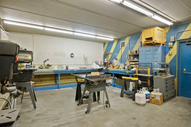 4710 58th Avenue N 201, Crystal, MN 55429