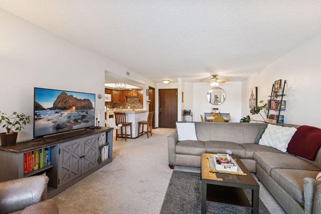 4710 58th Avenue N 201, Crystal, MN 55429