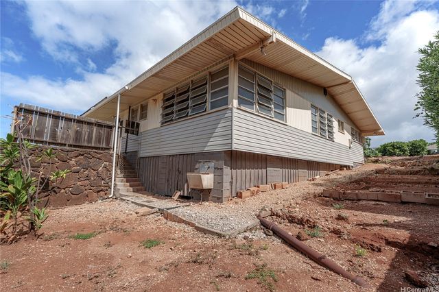4117 Kaimanahila Street, Honolulu, HI 96816