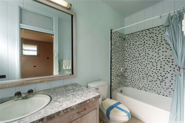 4117 Kaimanahila Street, Honolulu, HI 96816