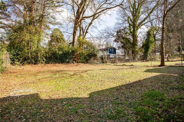 1388 Willow Trail, Atlanta, GA 30311
