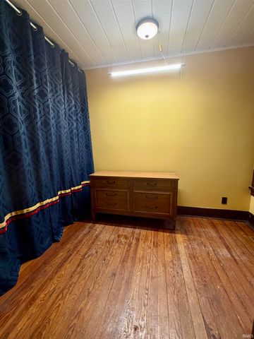 586 E Main Street, Camden, IN 46917