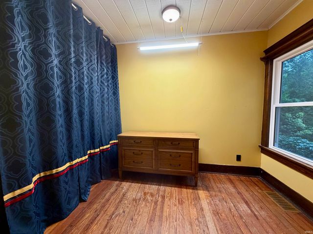 586 E Main Street, Camden, IN 46917