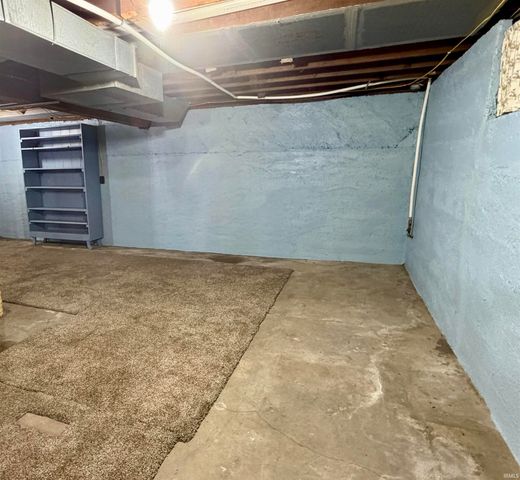 586 E Main Street, Camden, IN 46917