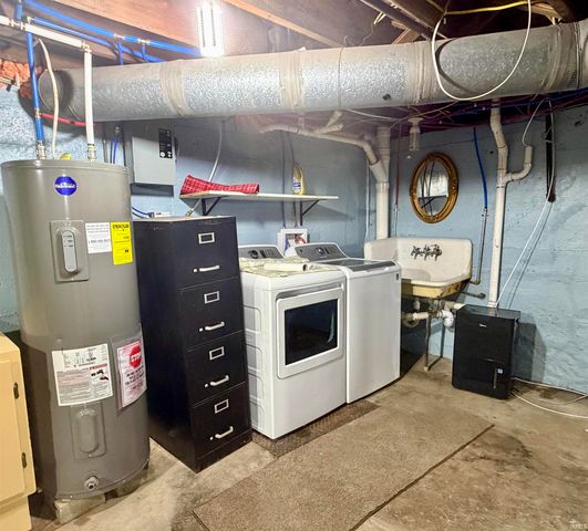 586 E Main Street, Camden, IN 46917