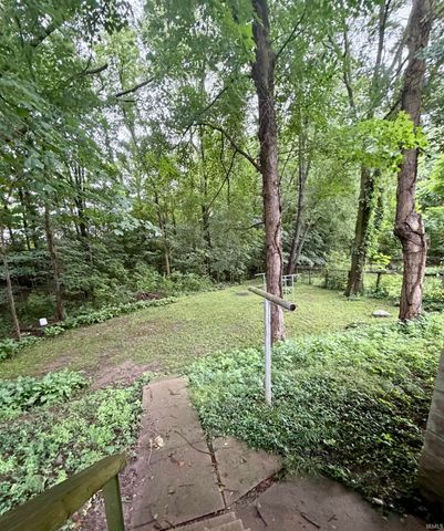 586 E Main Street, Camden, IN 46917