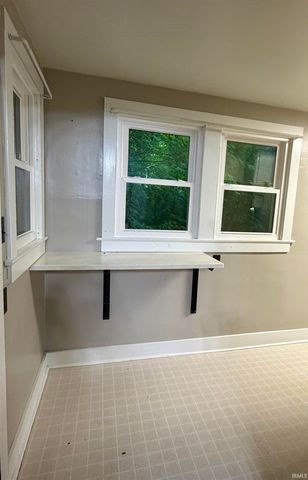 586 E Main Street, Camden, IN 46917
