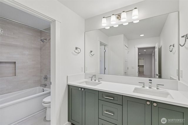 22216 98th Avenue W, Edmonds, WA 98020