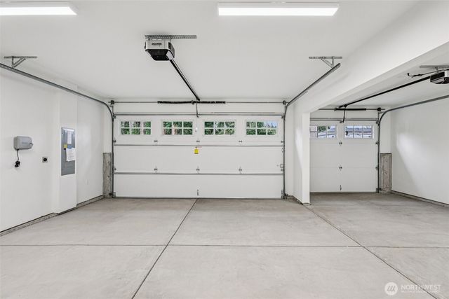 22216 98th Avenue W, Edmonds, WA 98020