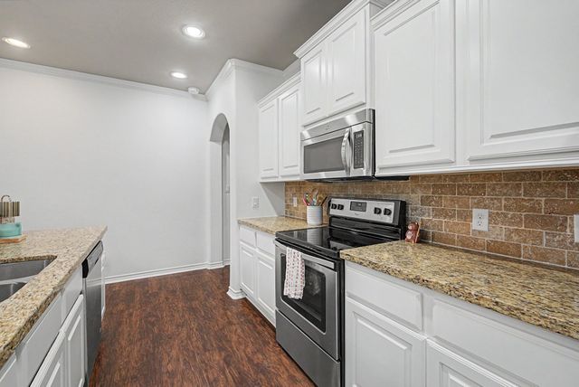 1451 Buena Vista, College Station, TX 77845