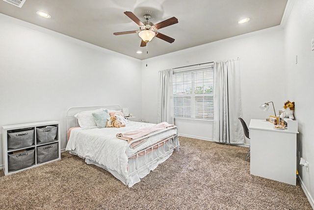 1451 Buena Vista, College Station, TX 77845