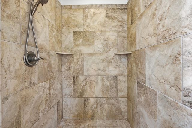 1451 Buena Vista, College Station, TX 77845