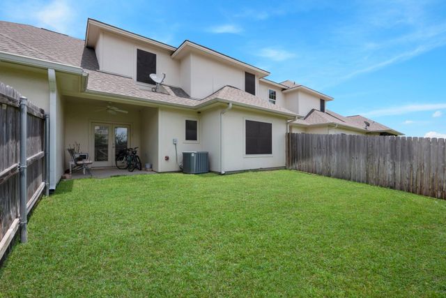 1451 Buena Vista, College Station, TX 77845