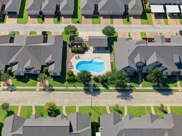 1451 Buena Vista, College Station, TX 77845