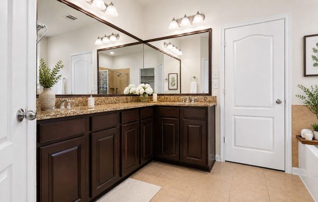 51 Prairie Falcon, The Woodlands, TX 77389