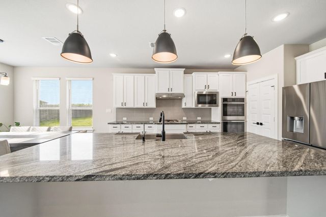 702 Hooks Trail, League City, TX 77573
