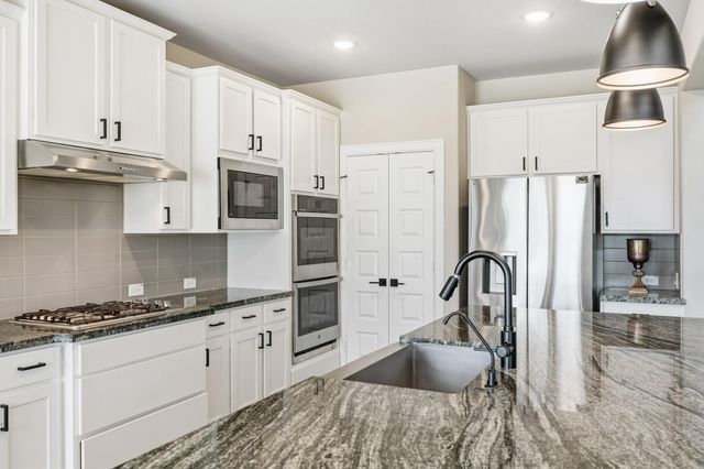 702 Hooks Trail, League City, TX 77573