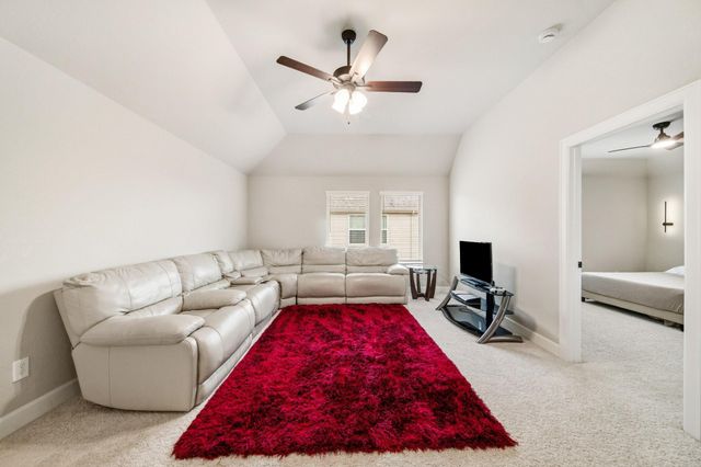 702 Hooks Trail, League City, TX 77573