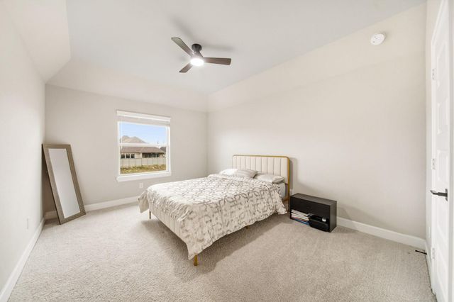 702 Hooks Trail, League City, TX 77573