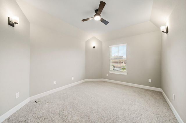702 Hooks Trail, League City, TX 77573