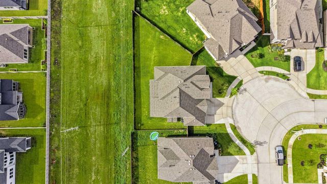 702 Hooks Trail, League City, TX 77573