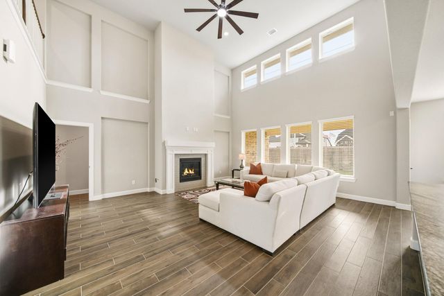 702 Hooks Trail, League City, TX 77573