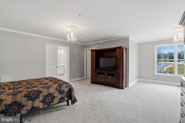 385 RIDGE AVE, Newtown, PA 18940